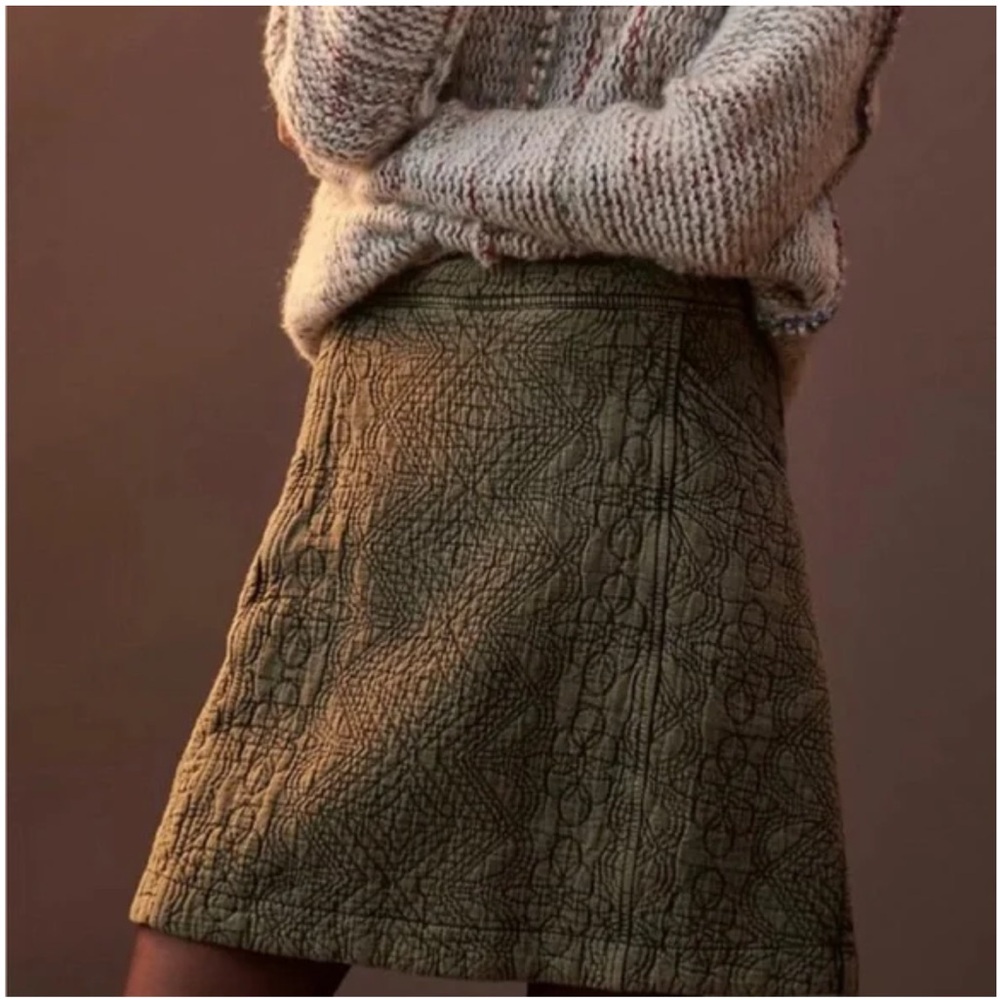M21 NWT Anthropologie Pilcro Moss‎ Embossed Mini Skirt
